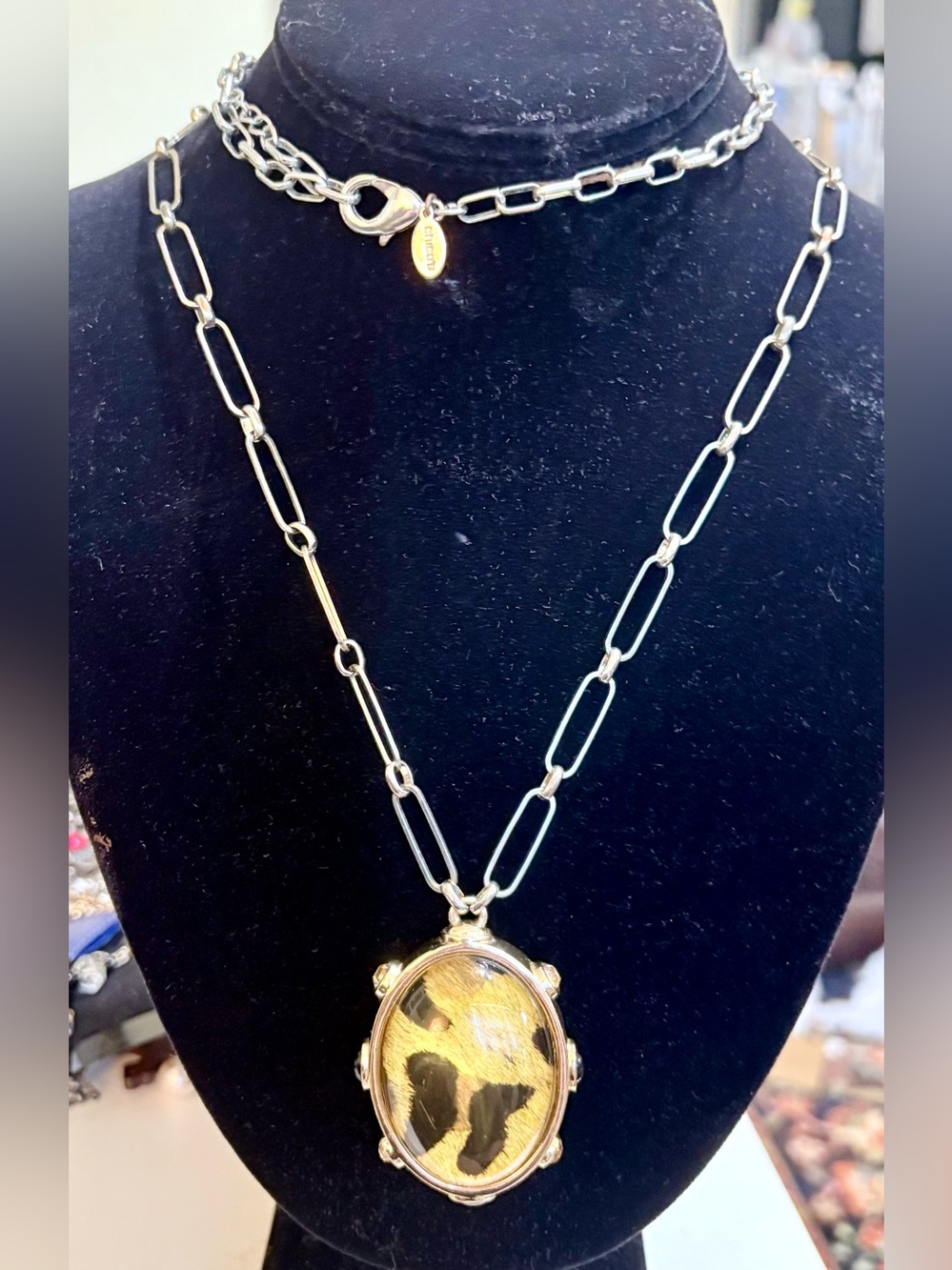 Chico’s Necklace two sided pendant 36” chain tiger cat print & black